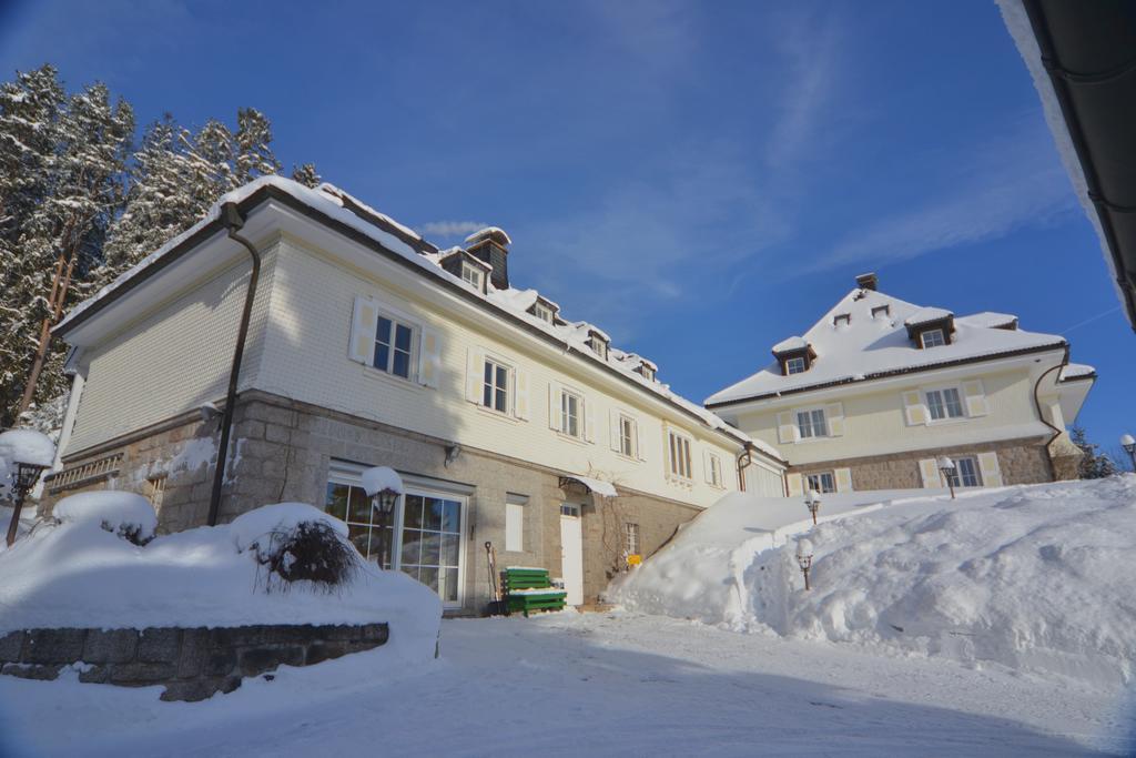 Schwarwald Apartment ชลูคซี ภายนอก รูปภาพ