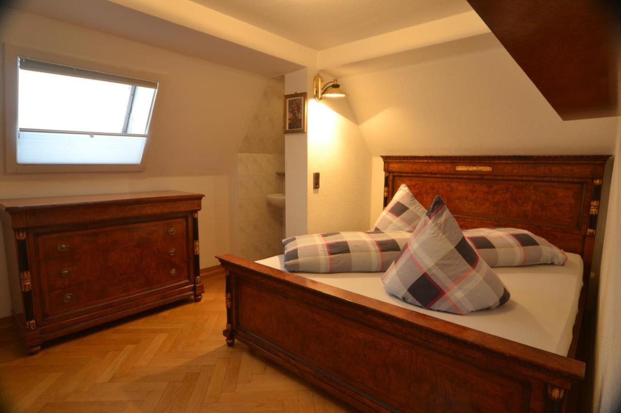 Schwarwald Apartment ชลูคซี ภายนอก รูปภาพ